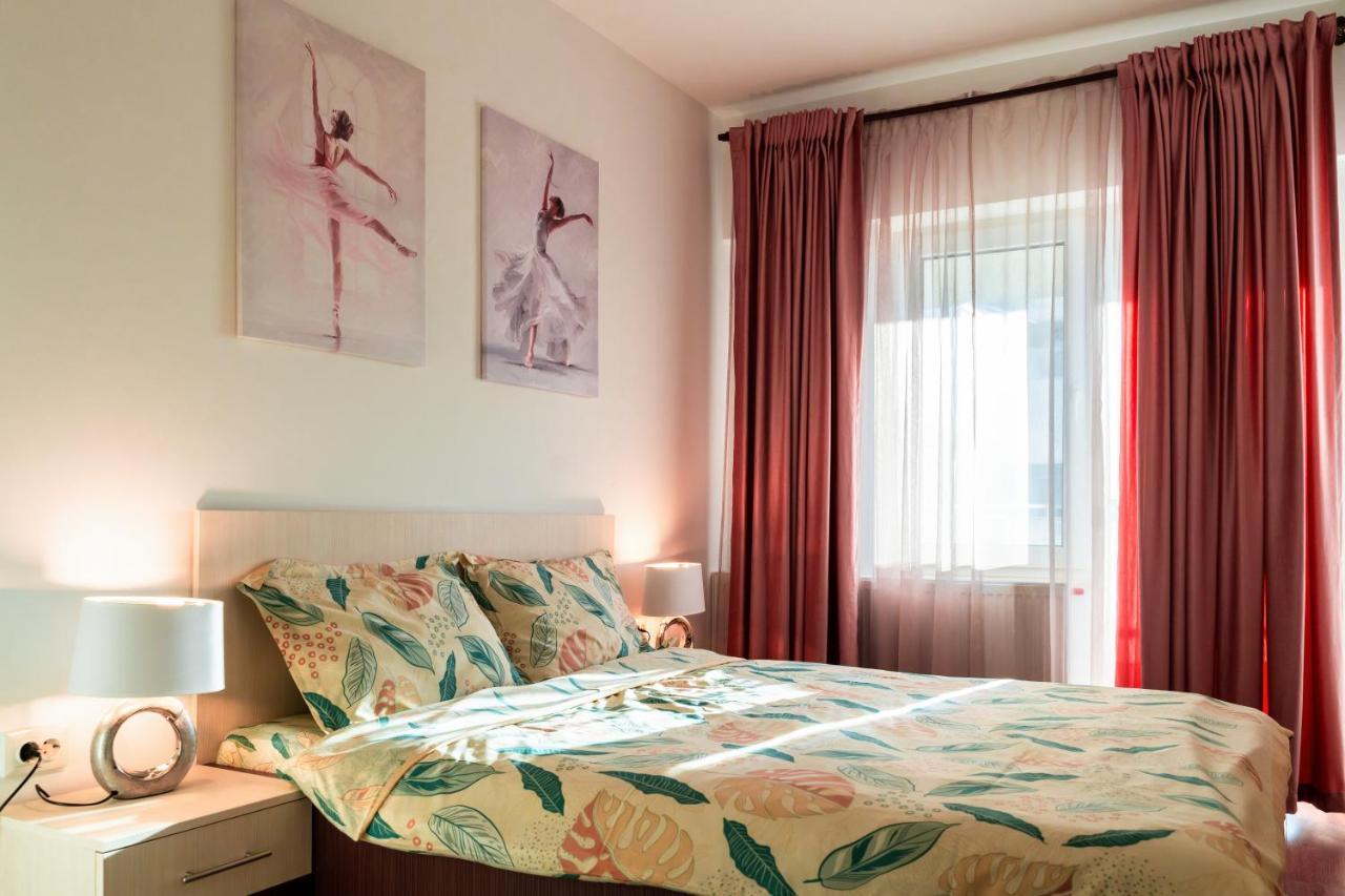 Uniquemoments Airport Apartment & Secure Parking & Airport Shuttle 이아시 외부 사진